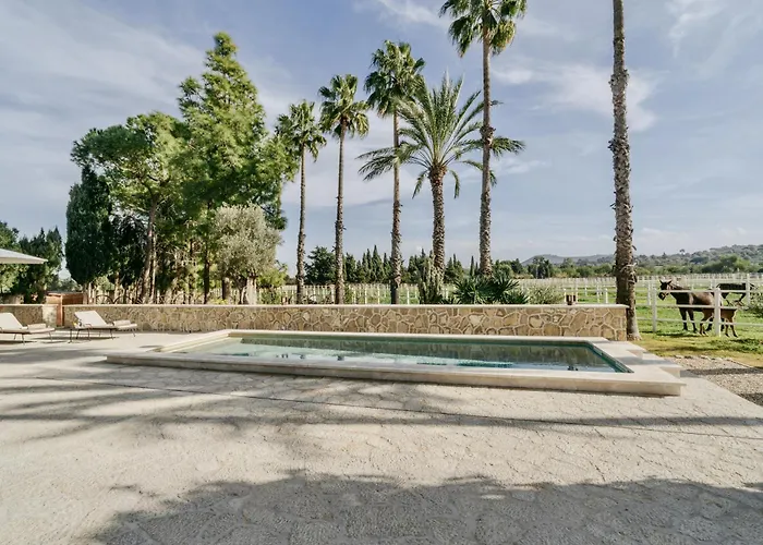 Villa Frontera, Esencia Mallorquina Entre Caballos