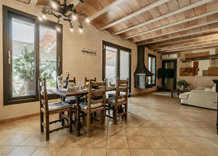 Frontera, Esencia Mallorquina Entre Caballos *