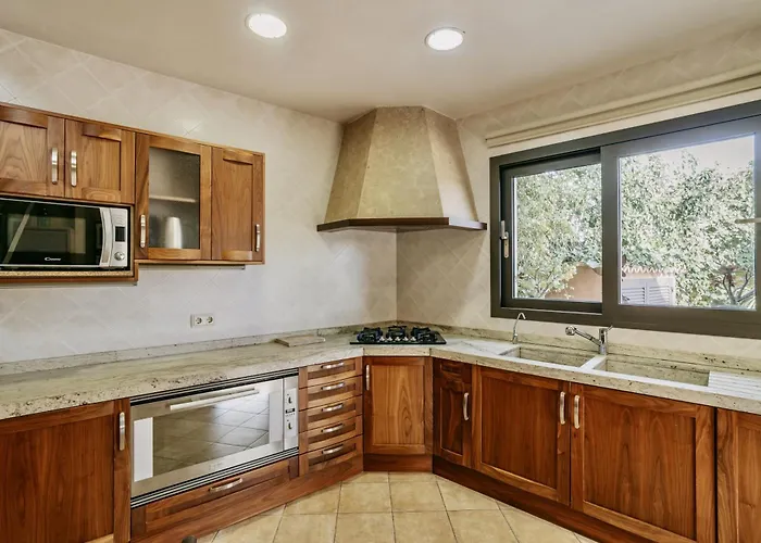 Frontera, Esencia Mallorquina Entre Caballos *